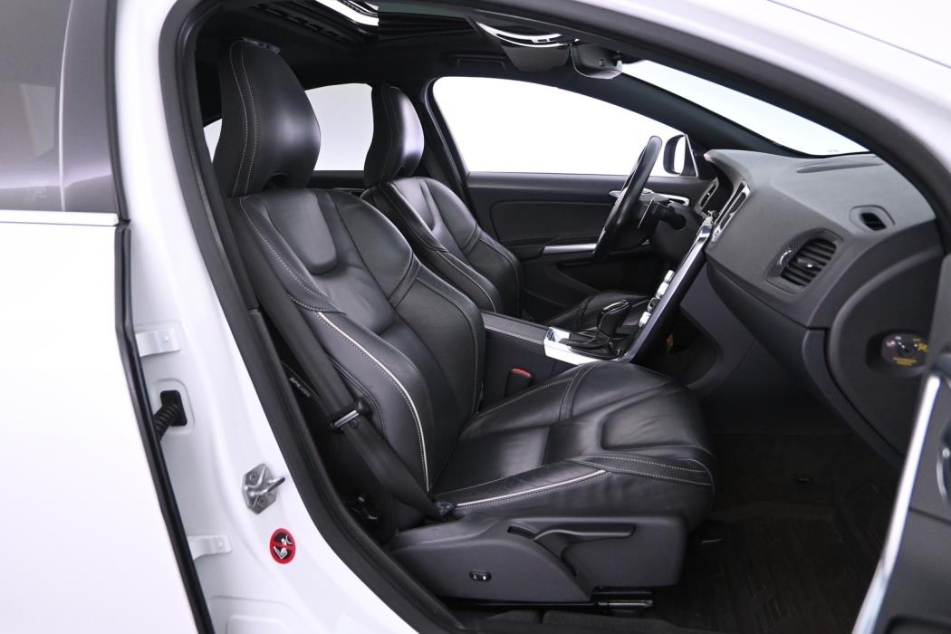 VOLVO S60 2016