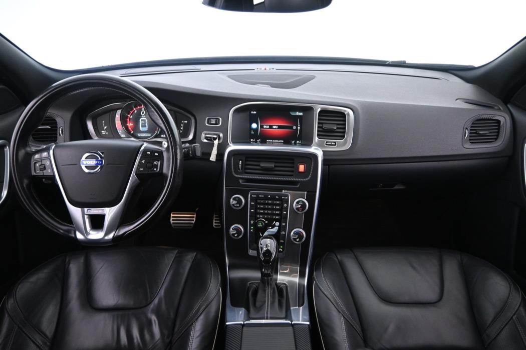 VOLVO S60 2016