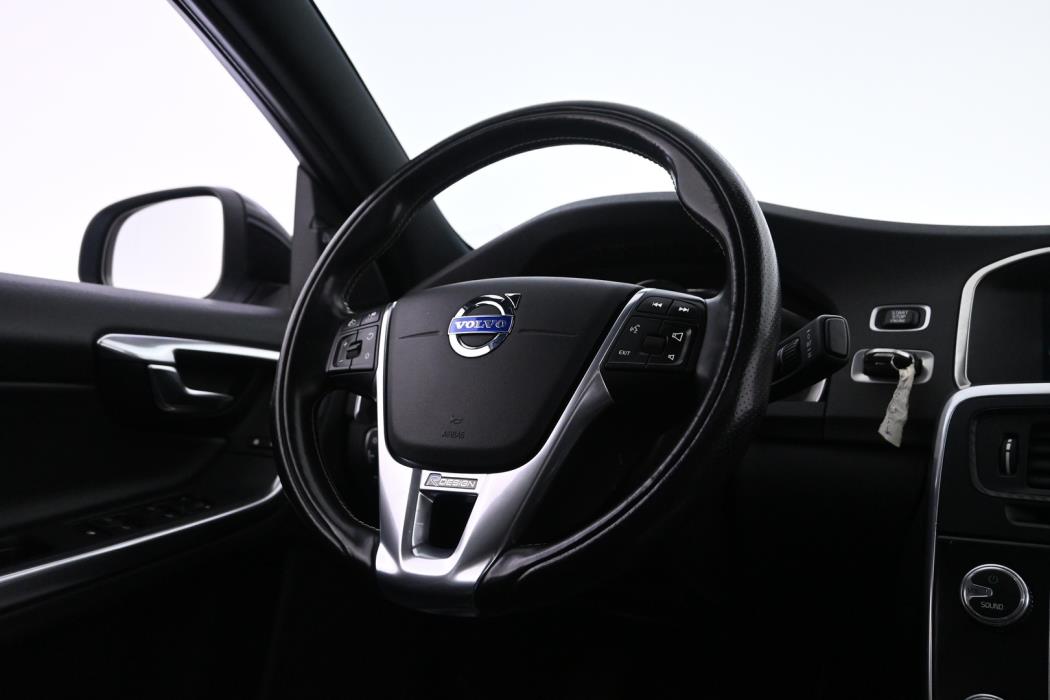VOLVO S60 2016