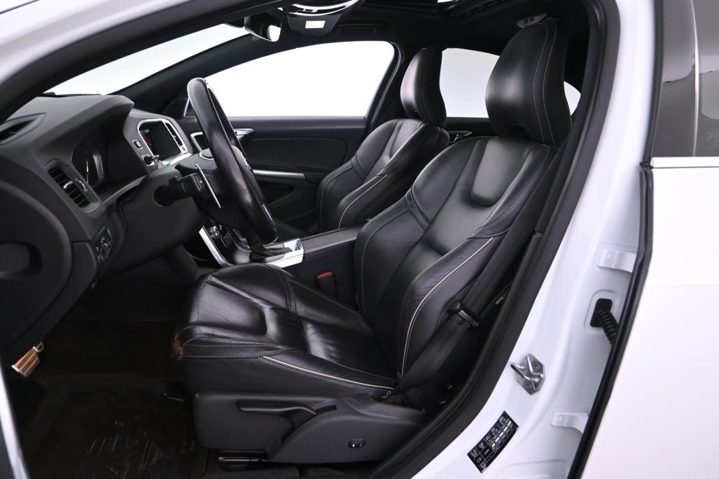 VOLVO S60 2016