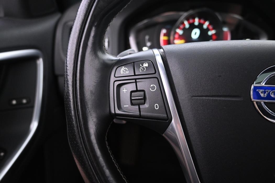 VOLVO S60 2016