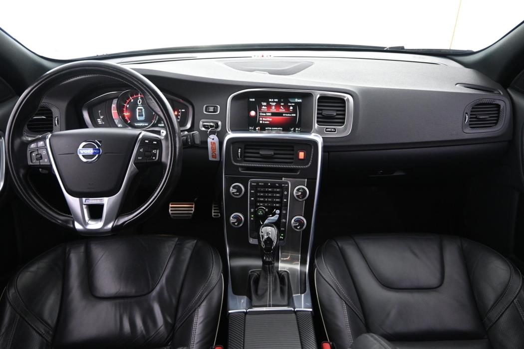 VOLVO S60 2016
