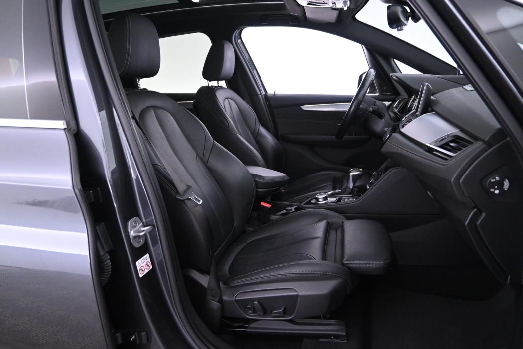 BMW 225 2020