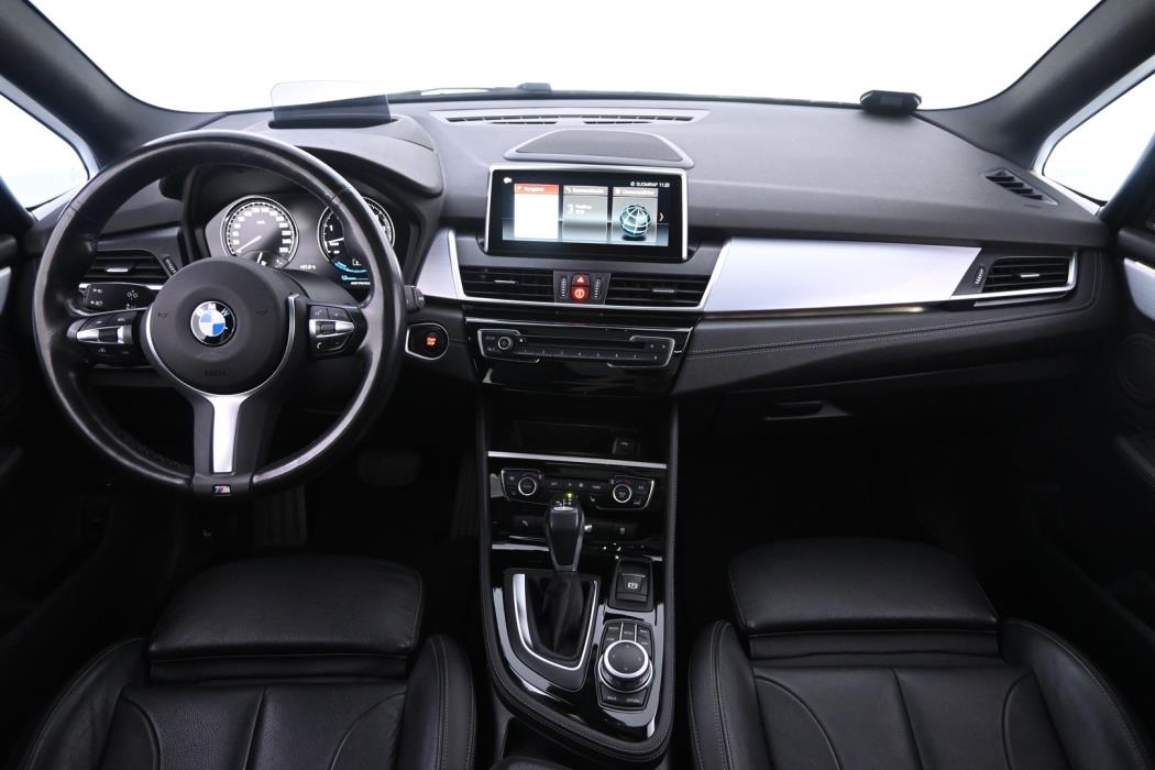 BMW 225 2020