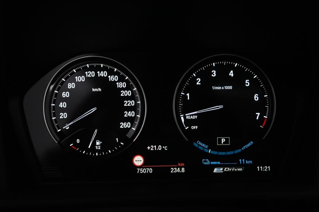 BMW 225 2020