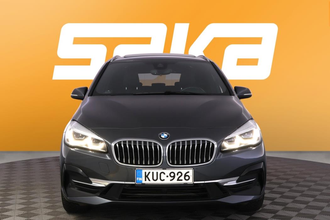 BMW 225 2020