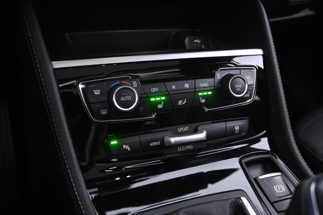 BMW 225 2020