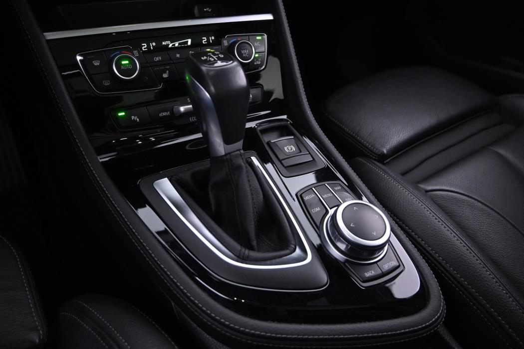 BMW 225 2020