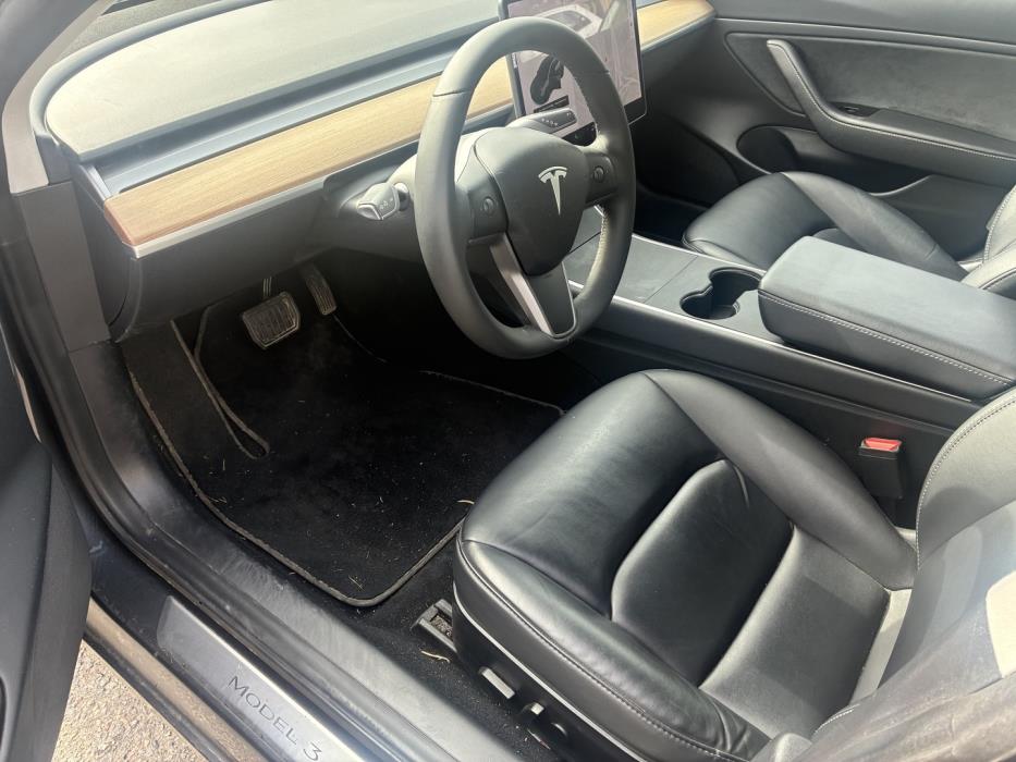 TESLA Model 3 2020
