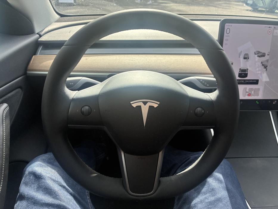 TESLA Model 3 2020