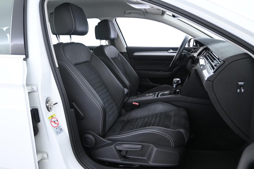 VOLKSWAGEN Passat 2020