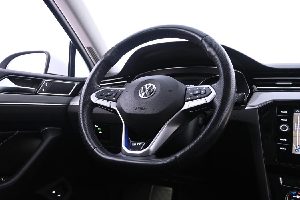 VOLKSWAGEN Passat 2020