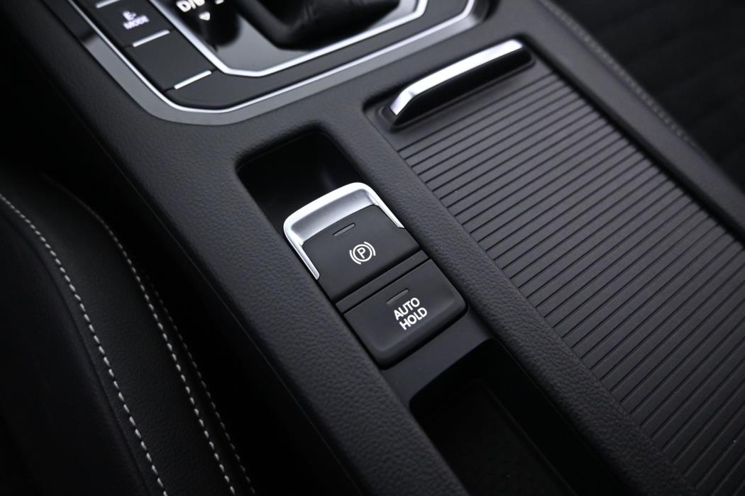 VOLKSWAGEN Passat 2020