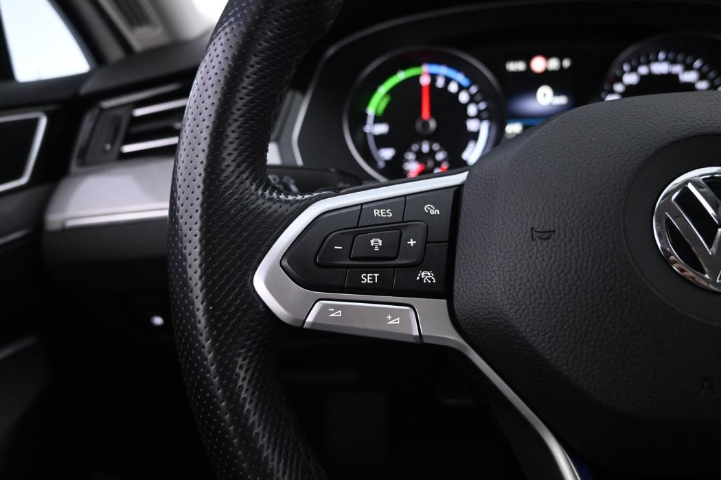VOLKSWAGEN Passat 2020