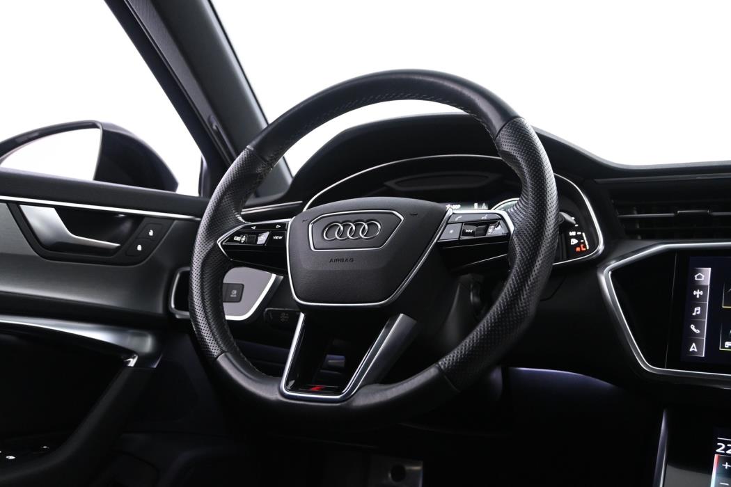 AUDI A6 2021