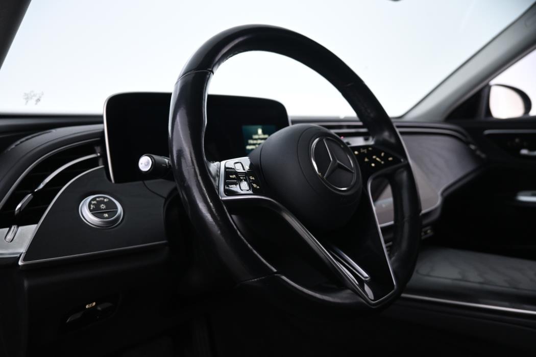 MERCEDES-BENZ E 2025