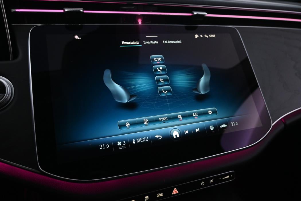 MERCEDES-BENZ E 2025