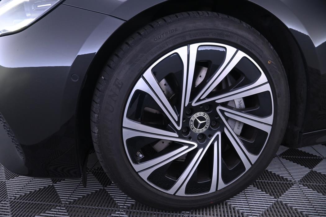 MERCEDES-BENZ E 2025