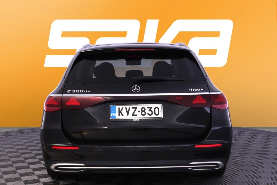 MERCEDES-BENZ E 2025