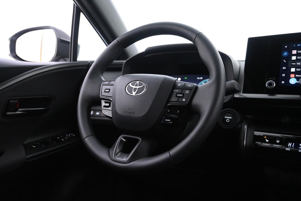 TOYOTA C-HR 2024