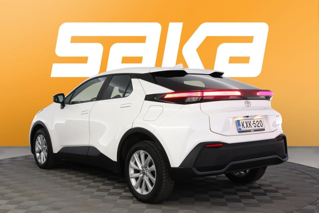 TOYOTA C-HR 2024