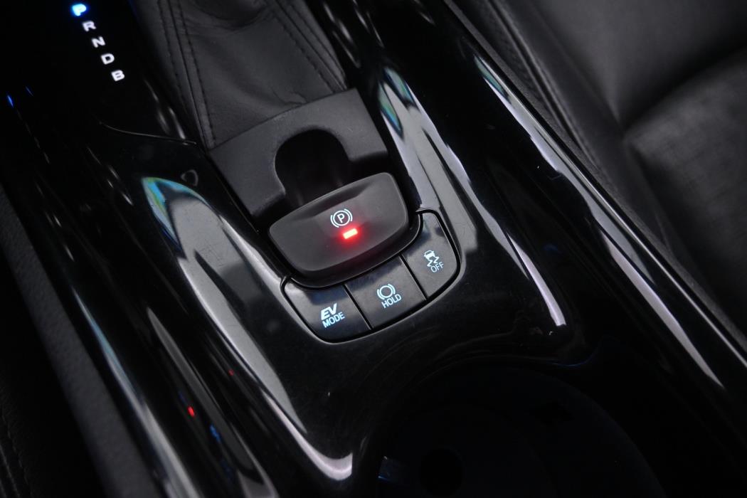 TOYOTA C-HR 2017