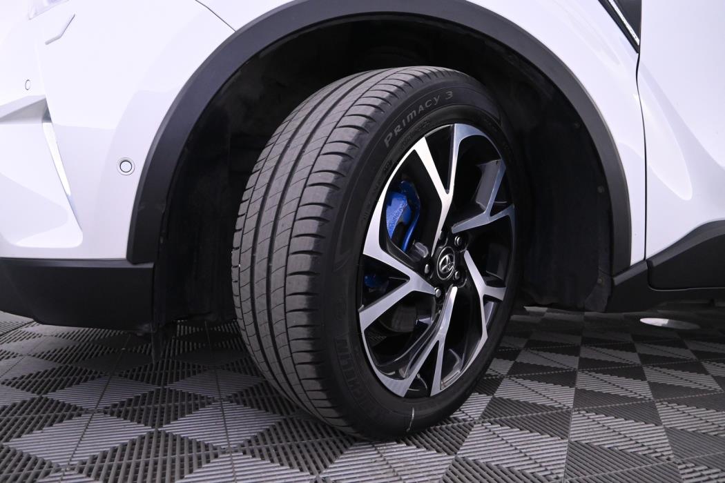 TOYOTA C-HR 2017
