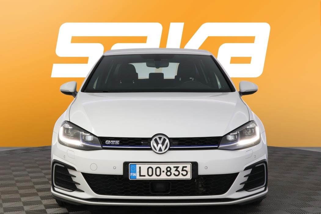 VOLKSWAGEN Golf 2018