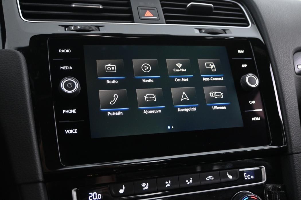VOLKSWAGEN Golf 2018