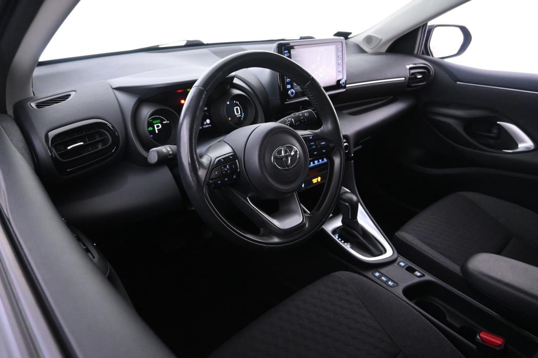 TOYOTA Yaris 2021
