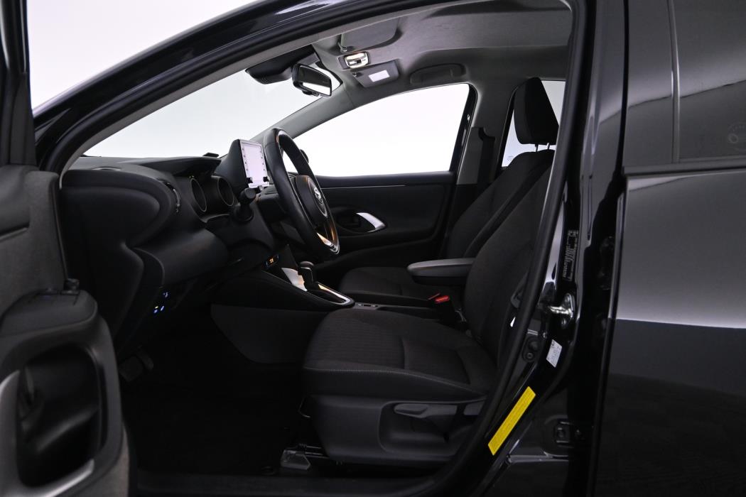 TOYOTA Yaris 2021