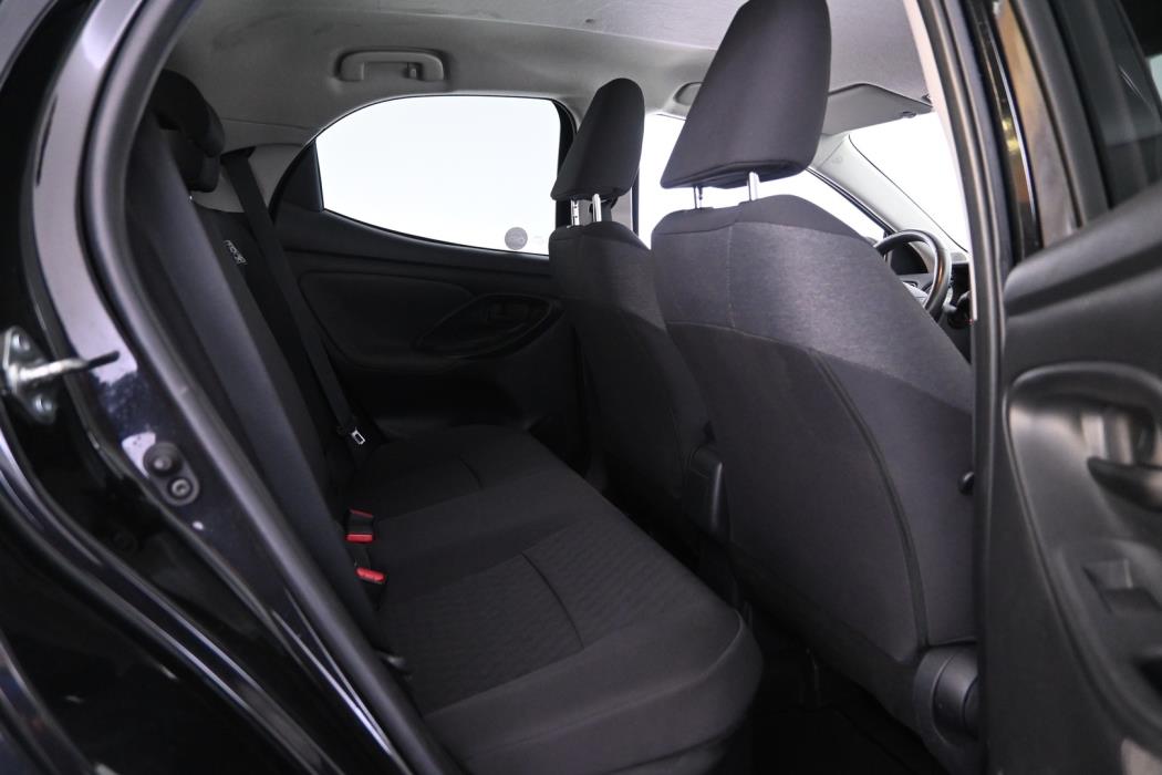 TOYOTA Yaris 2021