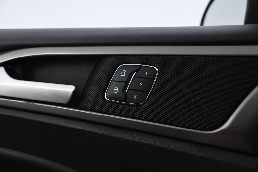 FORD Mondeo 2021