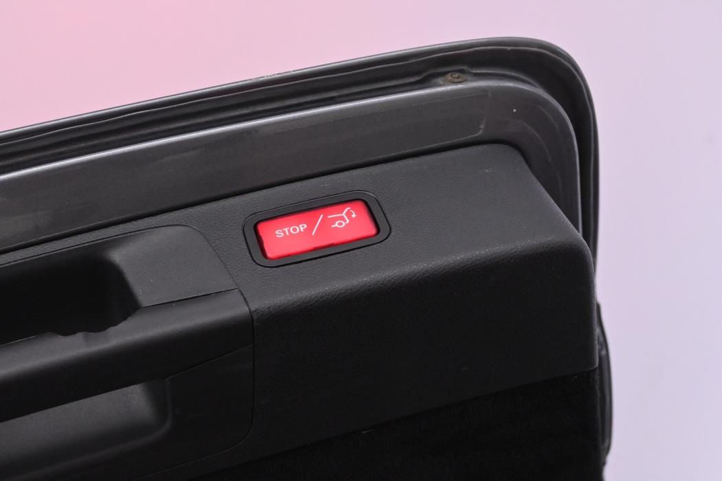 MERCEDES-BENZ E 2017