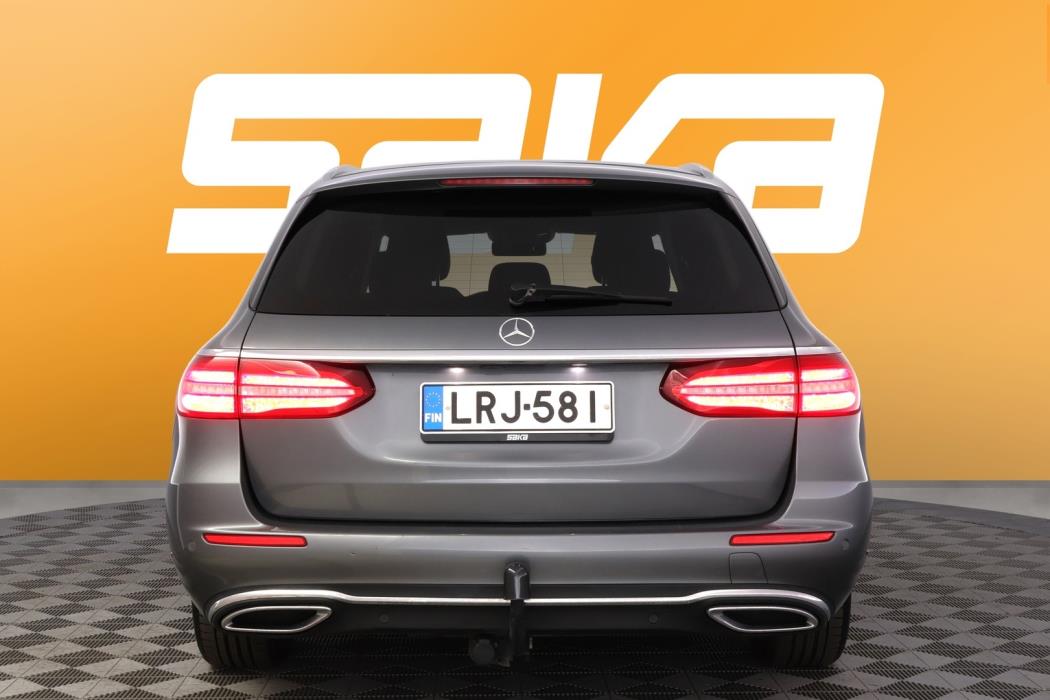 MERCEDES-BENZ E 2017