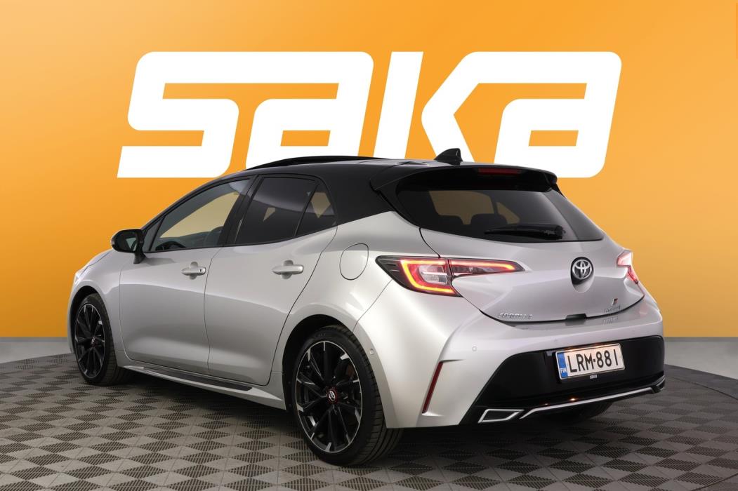TOYOTA Corolla 2023