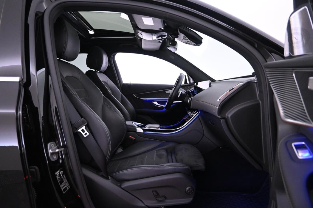 MERCEDES-BENZ EQC 2021