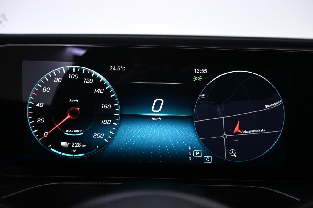 MERCEDES-BENZ EQC 2021