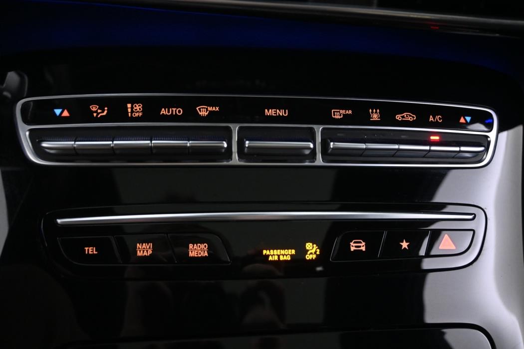 MERCEDES-BENZ EQC 2021