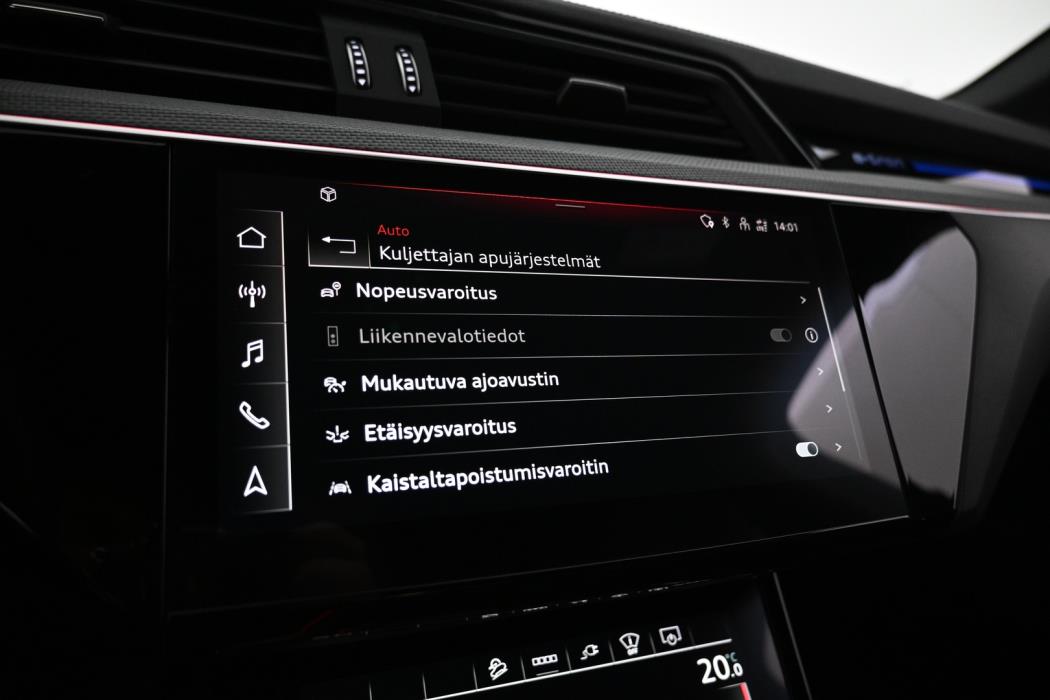 AUDI e-tron 2022