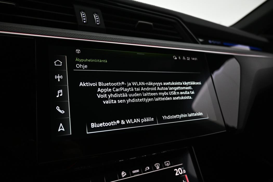 AUDI e-tron 2022