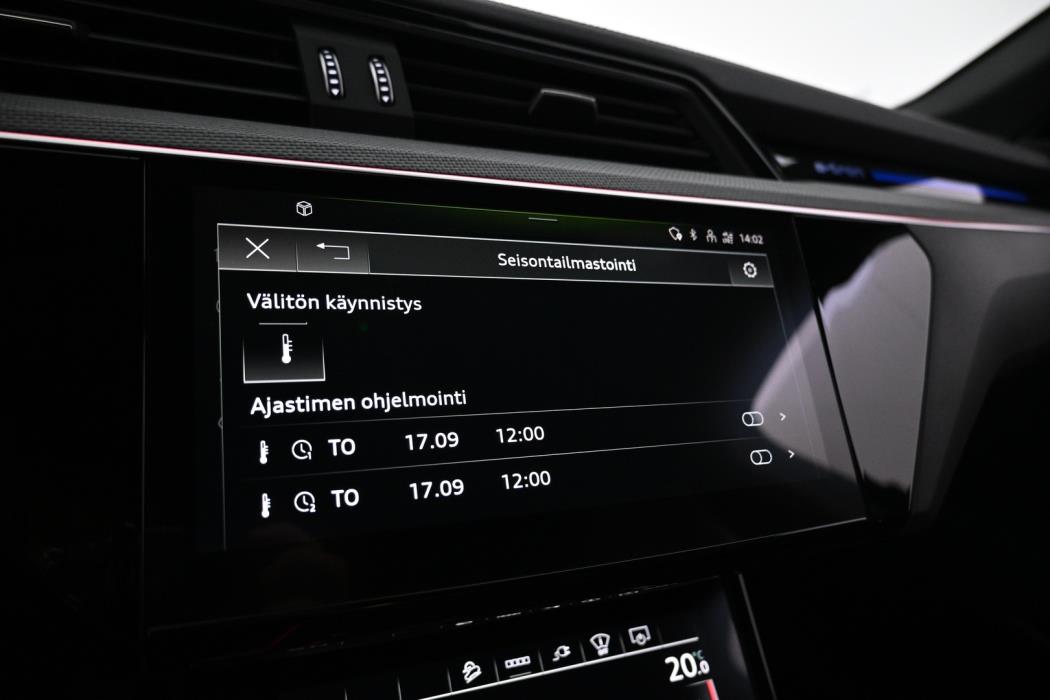 AUDI e-tron 2022