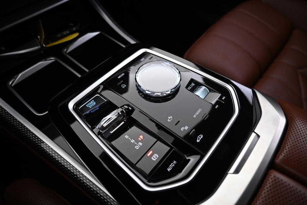 BMW i7 2023