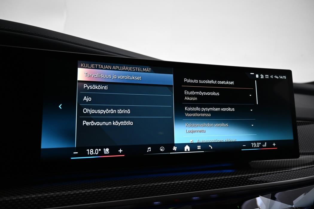 BMW i7 2023