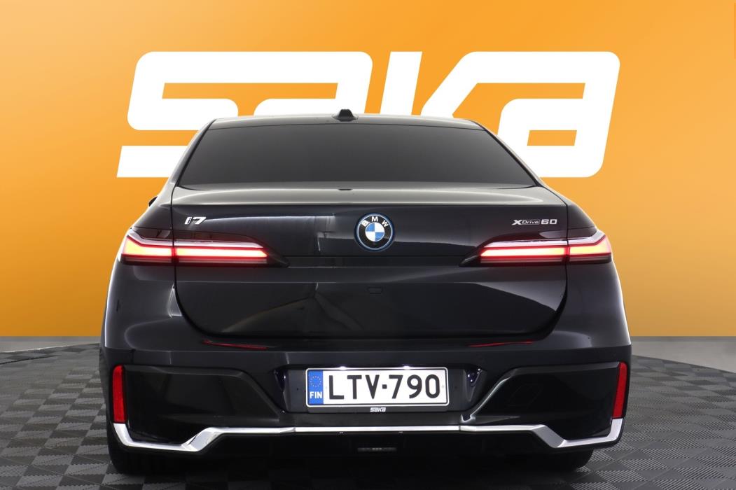 BMW i7 2023