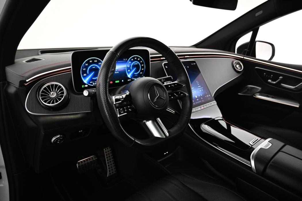 MERCEDES-BENZ EQE SUV 2023