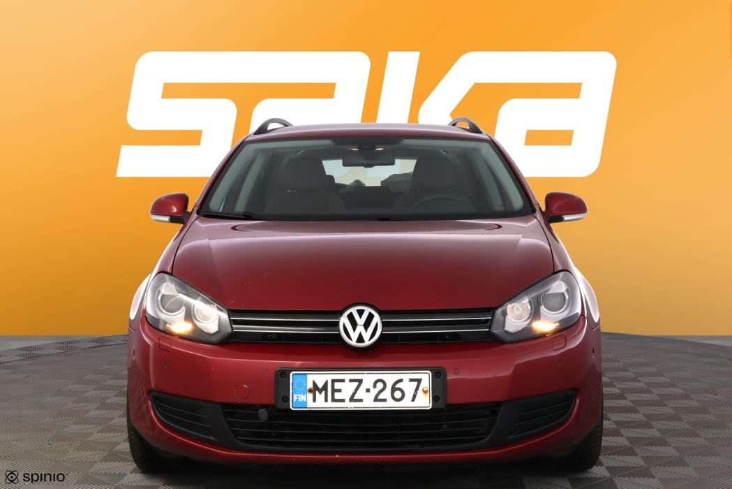 VOLKSWAGEN Golf 2010