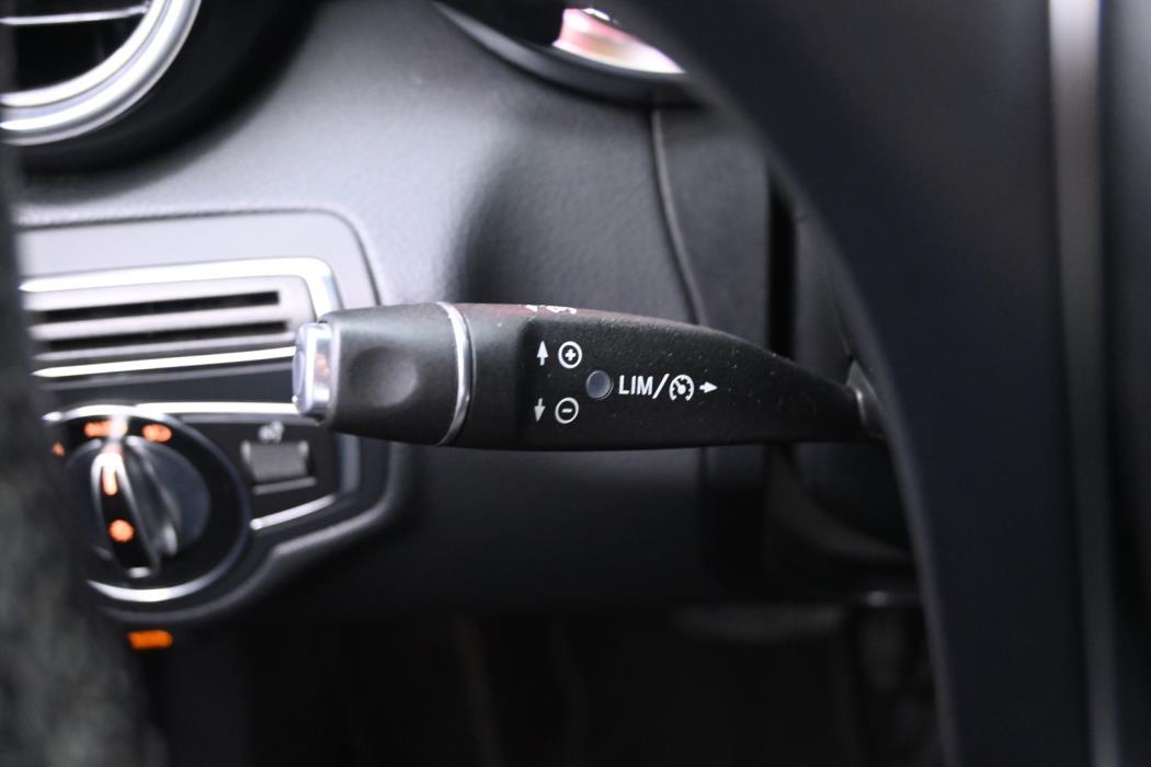 MERCEDES-BENZ C 2015