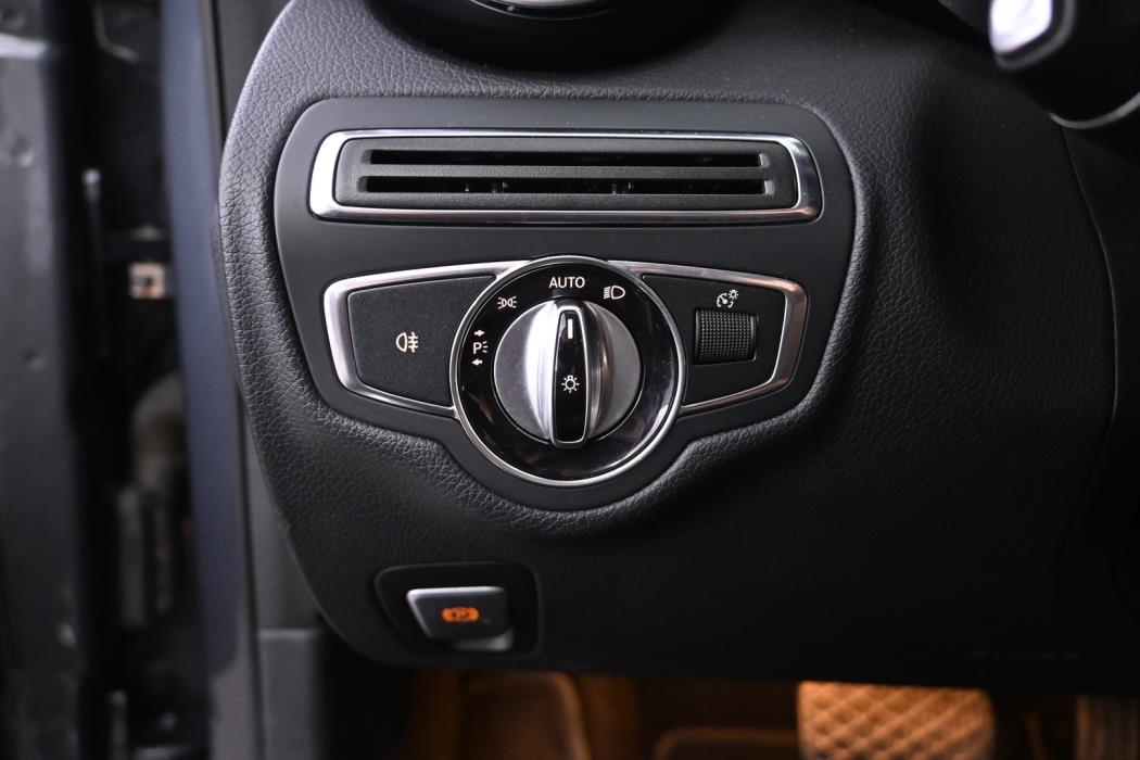 MERCEDES-BENZ C 2015