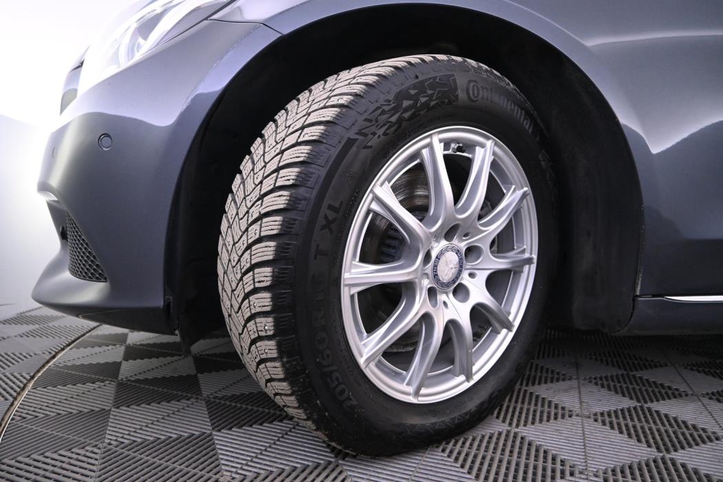 MERCEDES-BENZ C 2015